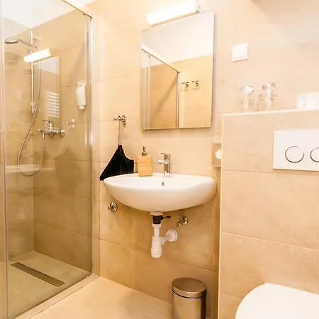 Via Domus 4*