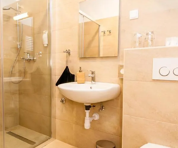 Via Domus 4*
