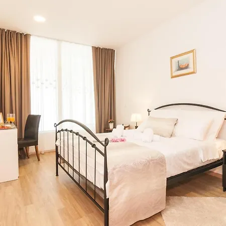 Pensión Via Domus Split