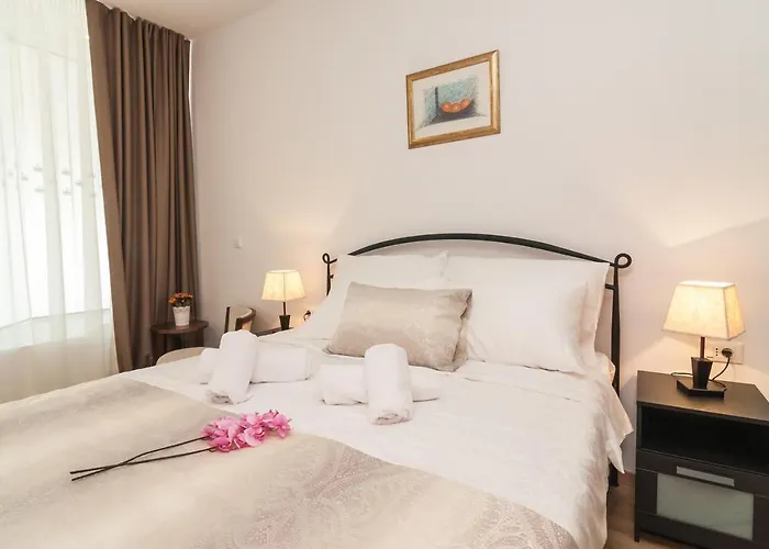 Via Domus Pensionat 4*