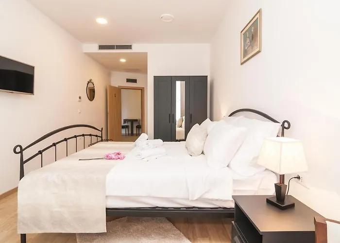 Pensionat Via Domus 4*